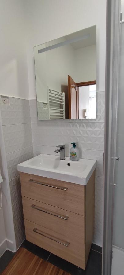 Appartement Le Petit Charcot Charleville-Mézières Exterior foto